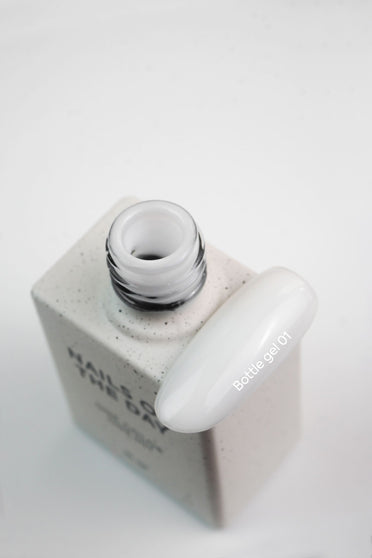 nailsoftheday bottle gel 01