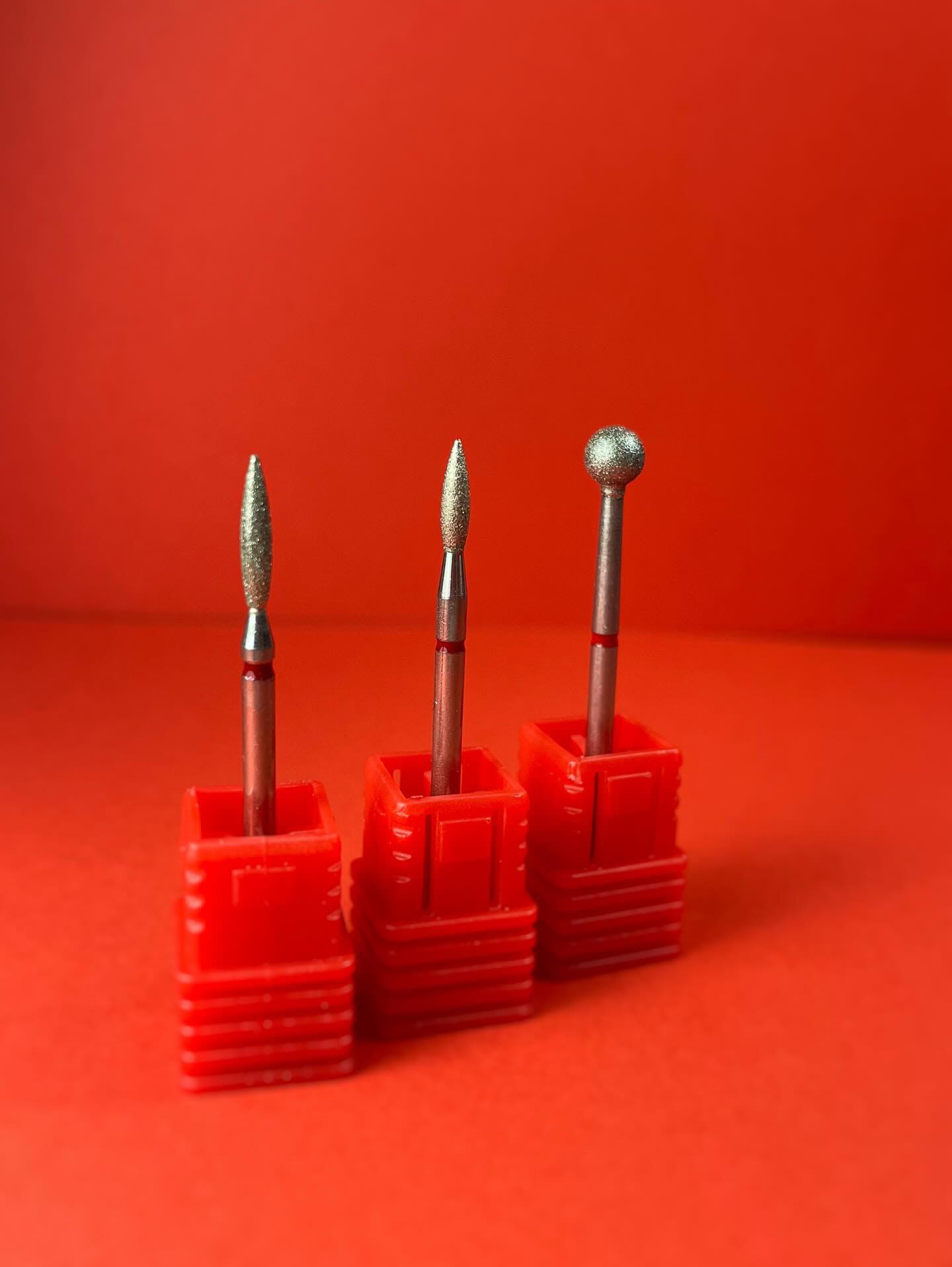 nailsoftheday diamond flame cutter 2.1*8 mm, red