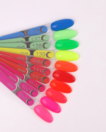 Lunamoon Gel Polish Color #137, 8 ml