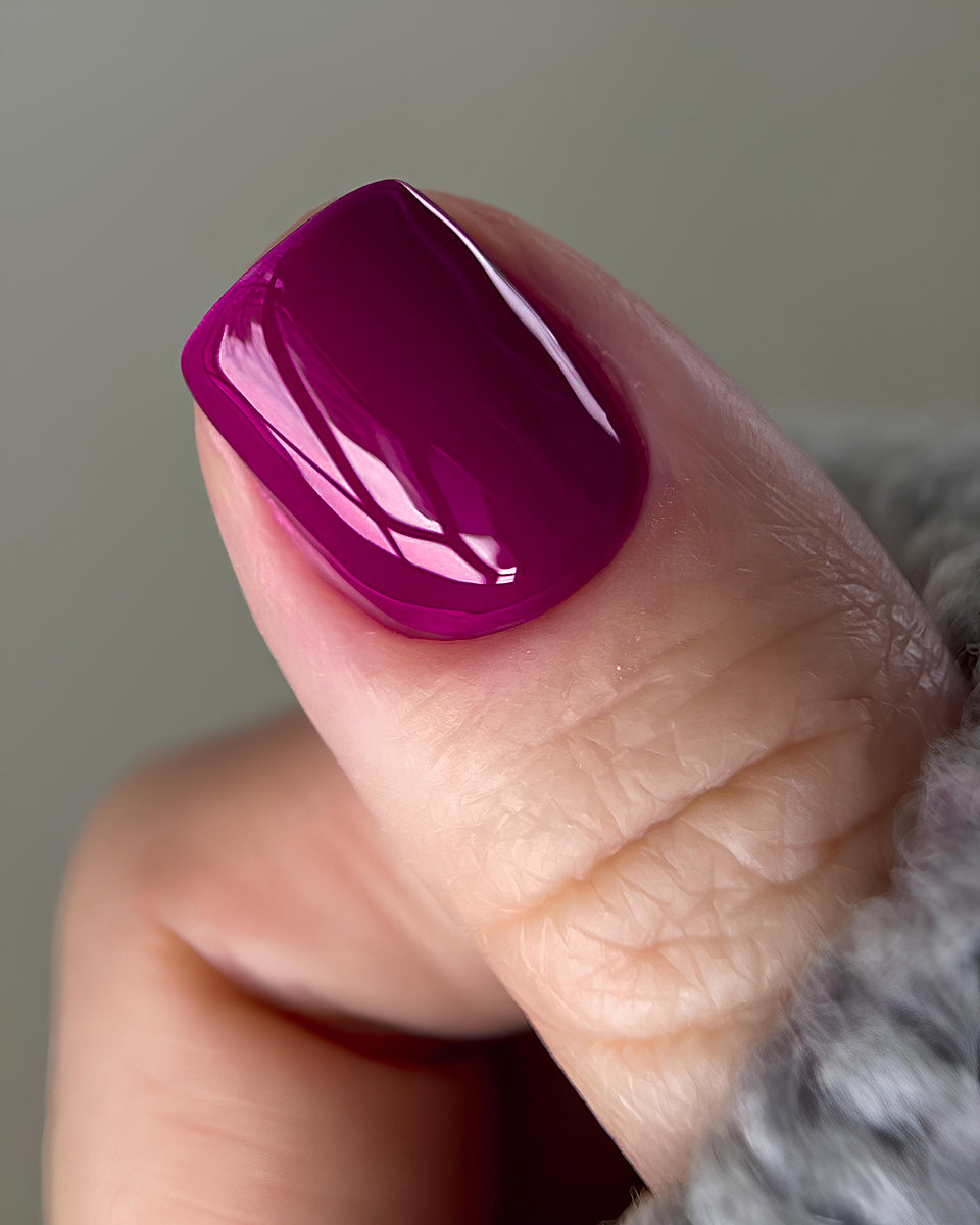 DARK Gel Polish 012, 10 ml