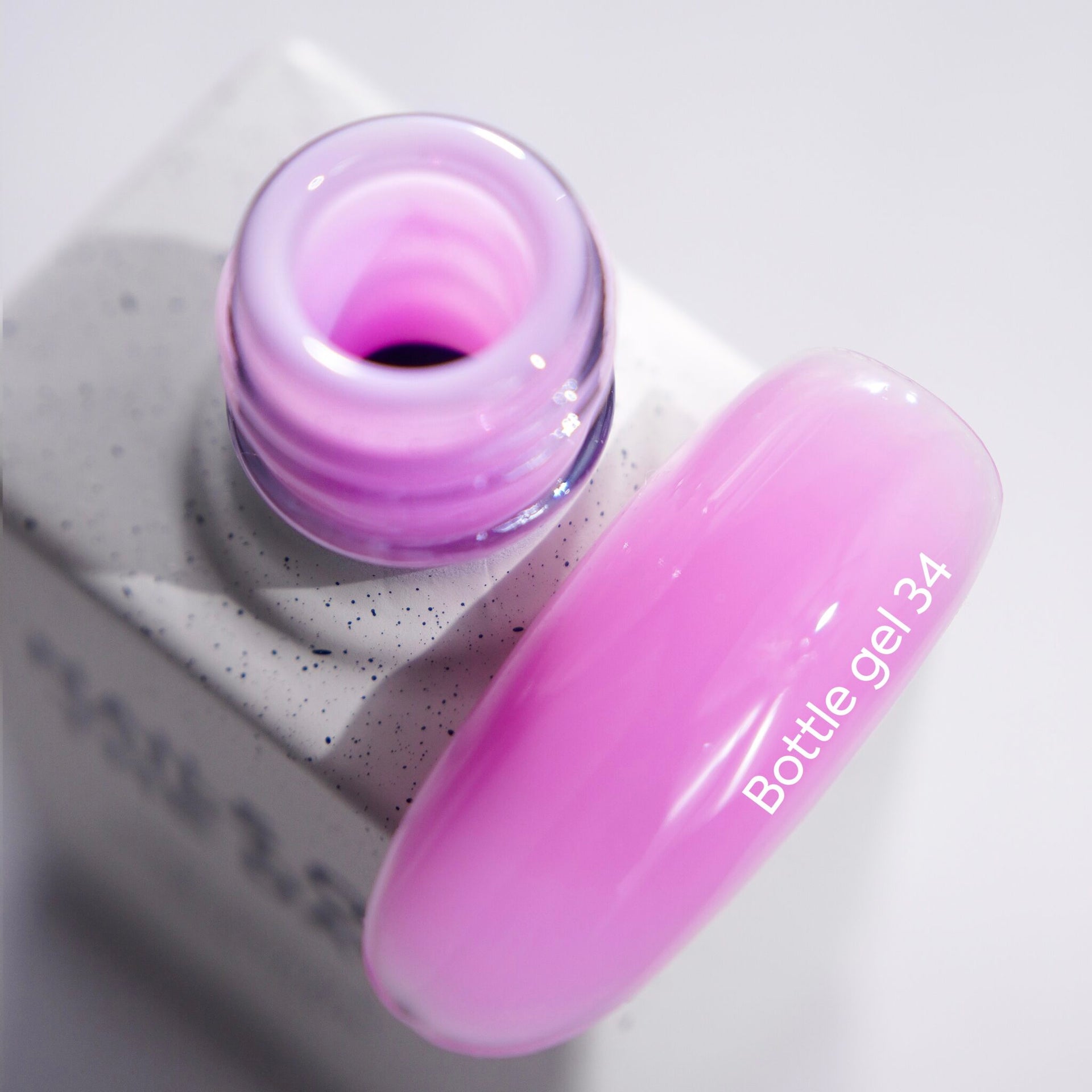Nailsoftheday Bottle gel 34, 10 ml