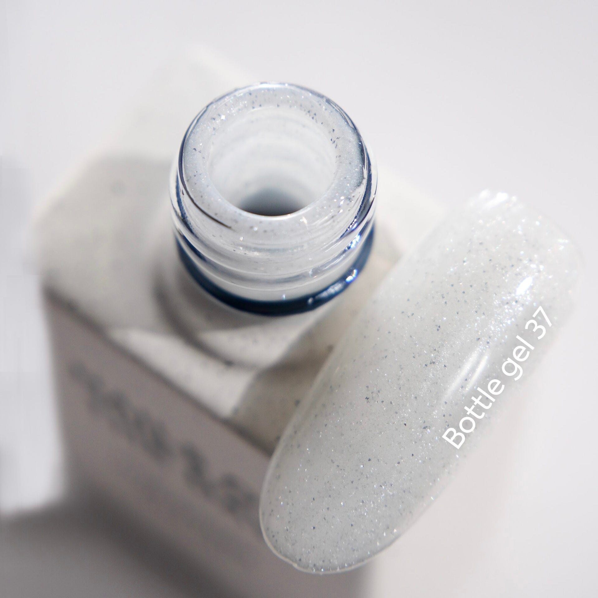 Nailsoftheday Bottle gel 37, 10 мл