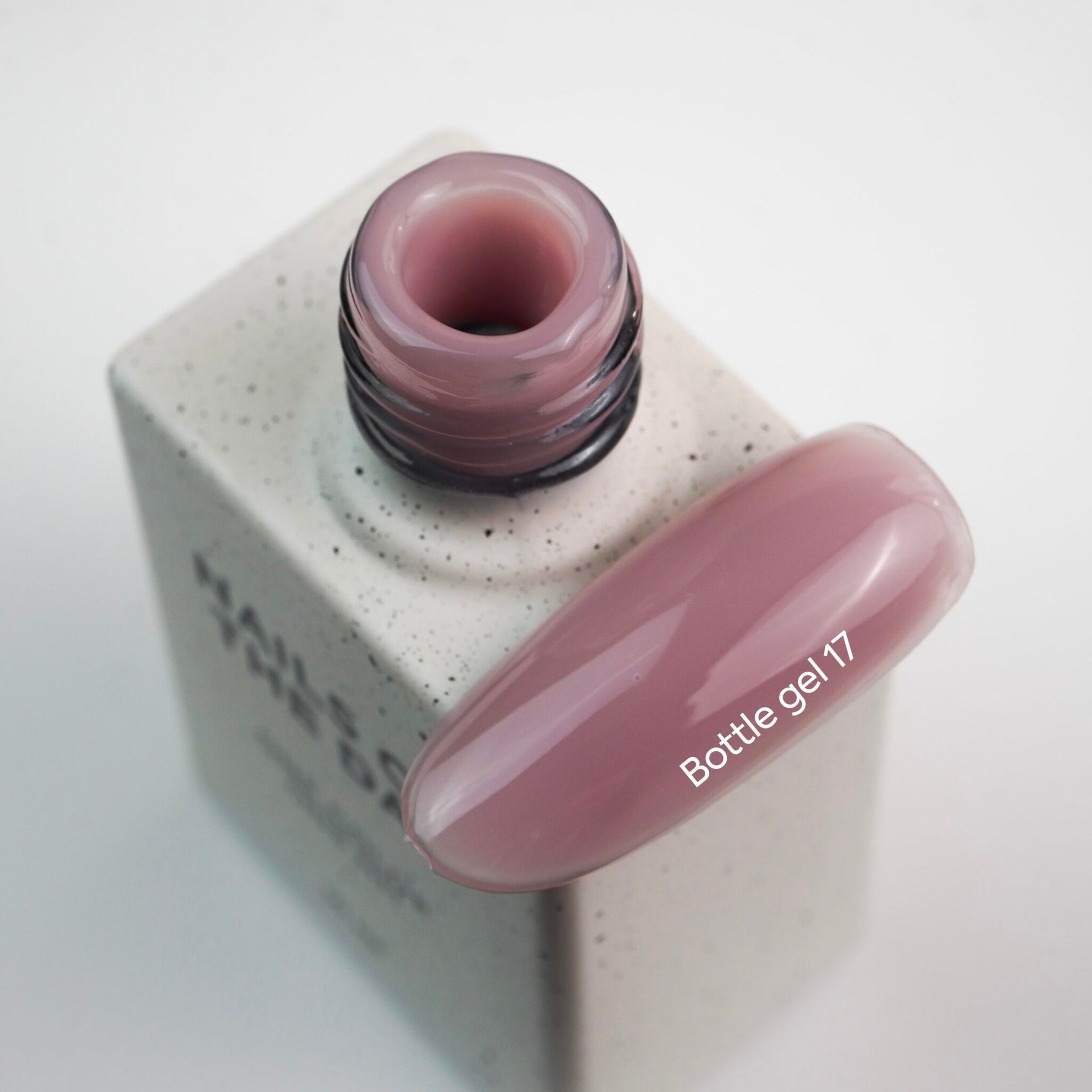 Nailsoftheday Bottle gel 17, 10 ml